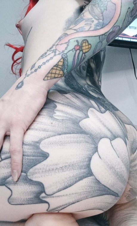 Nina Gato pornostar perfekte galerien