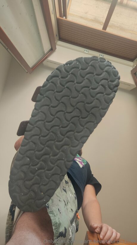 Giant Beautiful Disaster hd kostenlose galerie