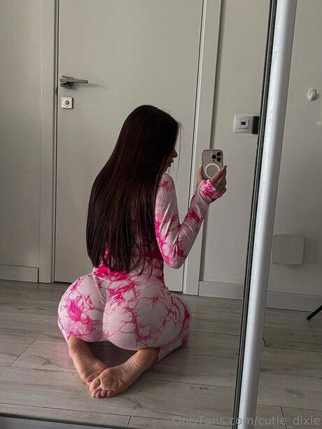 Cutie Dixie hübsche exklusive fotos