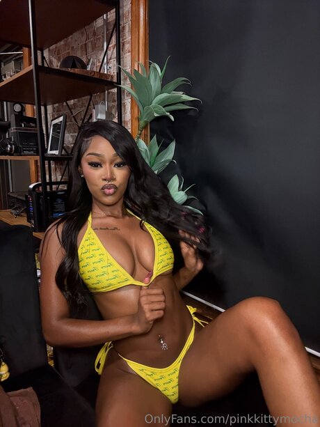 Pinkkittymocha model porno foto