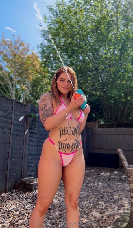 Helenr Official schauspielerin nette foto