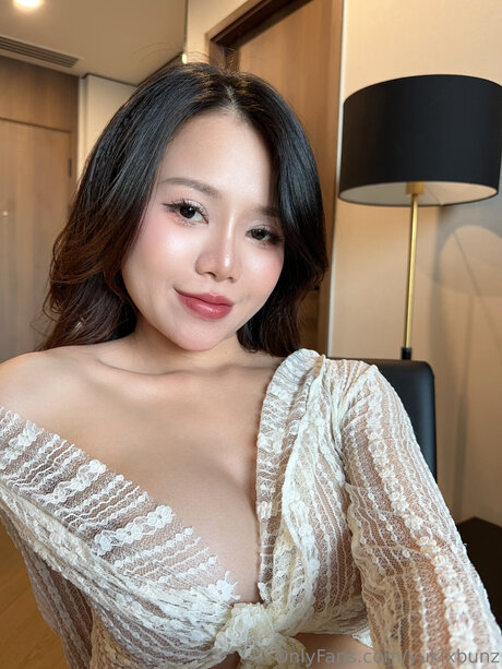 Yukixbunz model akt bilder