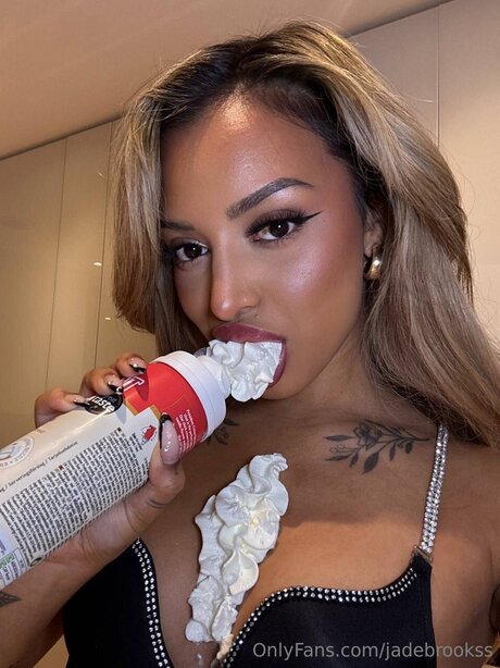 Jadebrookss nackt sexy galerie