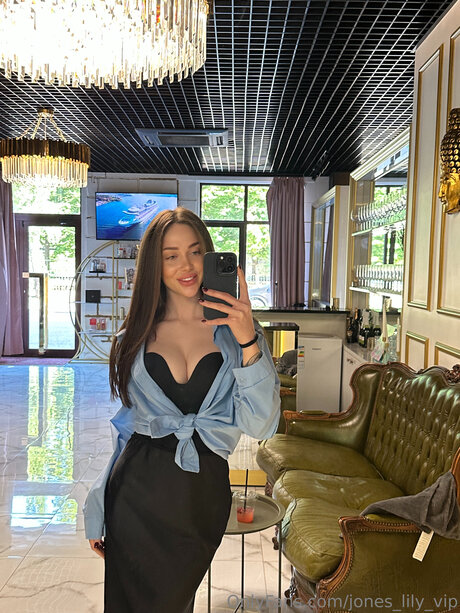 Lilia Ss nackt exklusive galerien