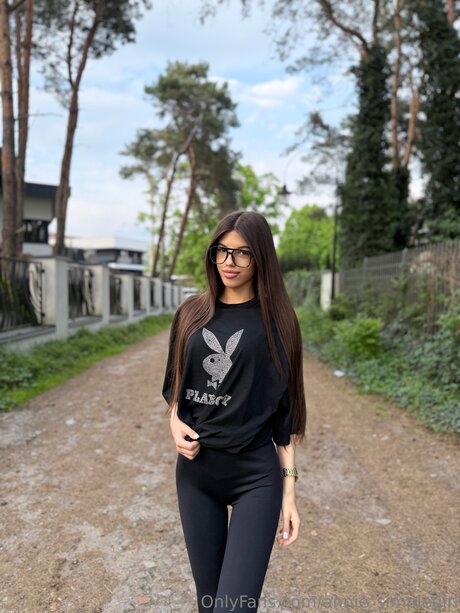 Annie Simplegirl sexy xxx bild