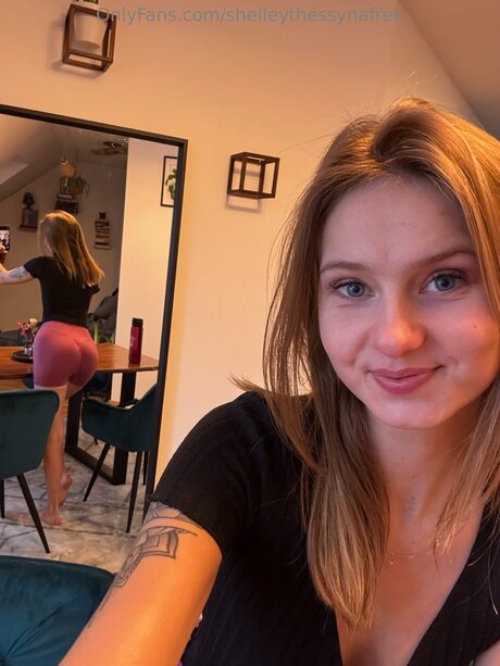Shelleythessynafree pornostar nackte bilder