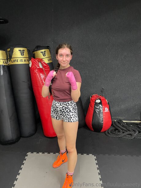 Luulu Sweety sexy akt bilder