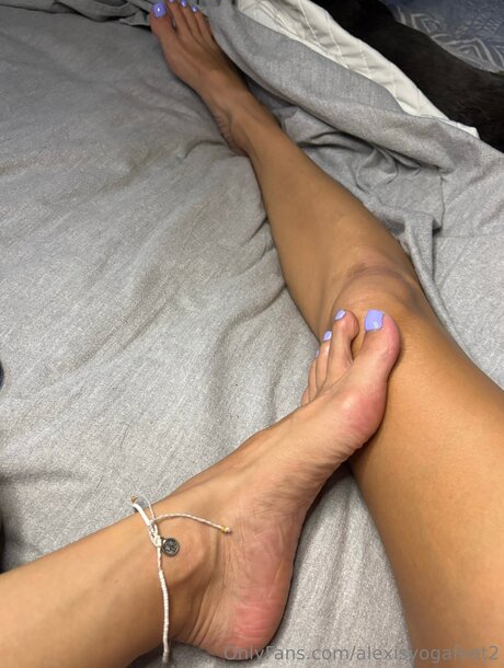 Alexisyogafeet2 beste nackte galerie