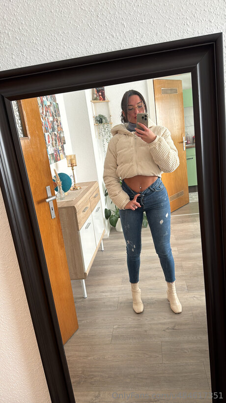 Amelialatorree xxx nacktheit archiv