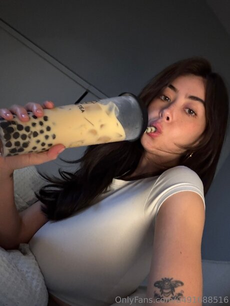 Chloekim schöne perfekte bild