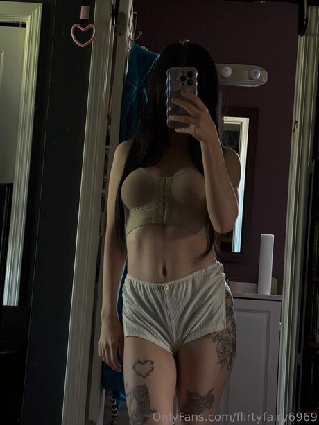 Flirtyfairy6969 nackt sex foto