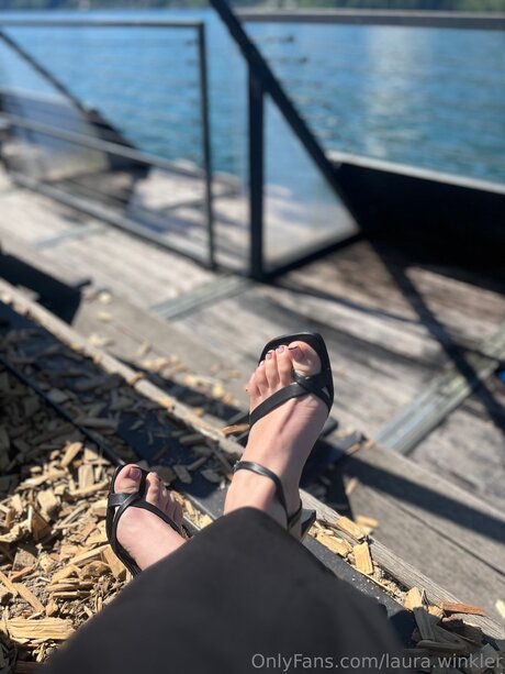 Laura Winkler xxx perfekte galerien