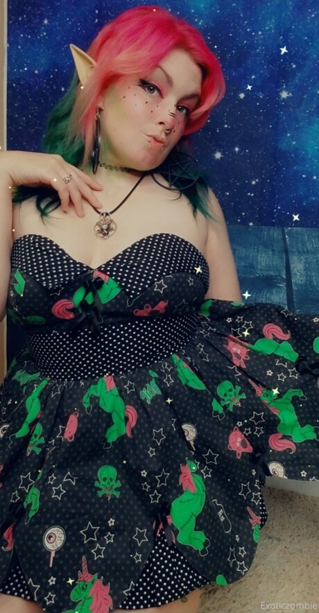 Exoticzombiefree top nacktheit foto