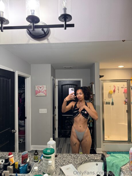 Luh Liyahh top kostenlose fotos