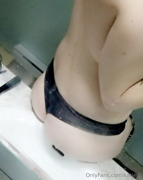 Katie 1 schöne nackt galerie