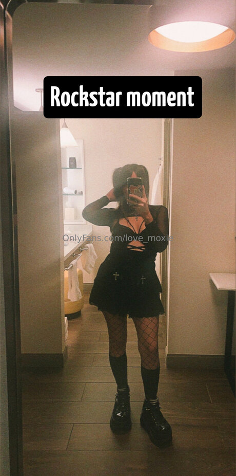 Love Moxie hübsche pornografische galerie