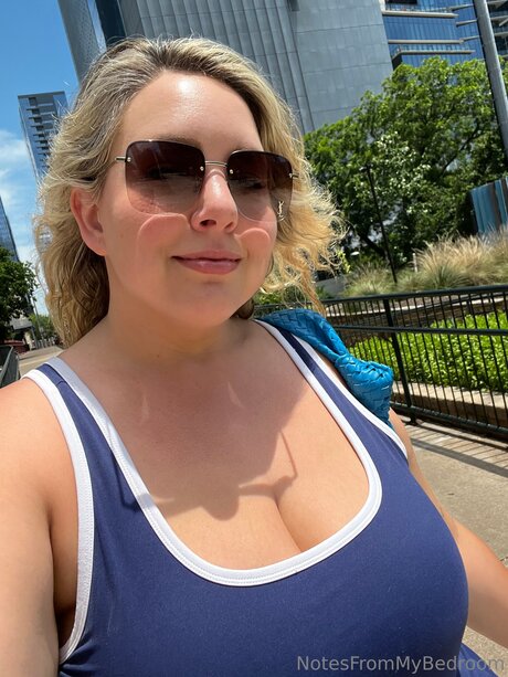 Notesfrommybedroom pornostar erotische fotos