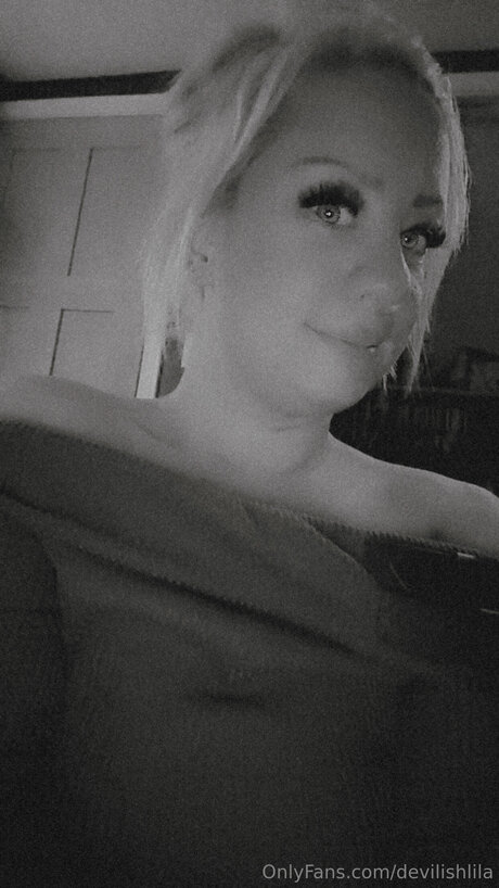 Devilishlila top xxx fotos