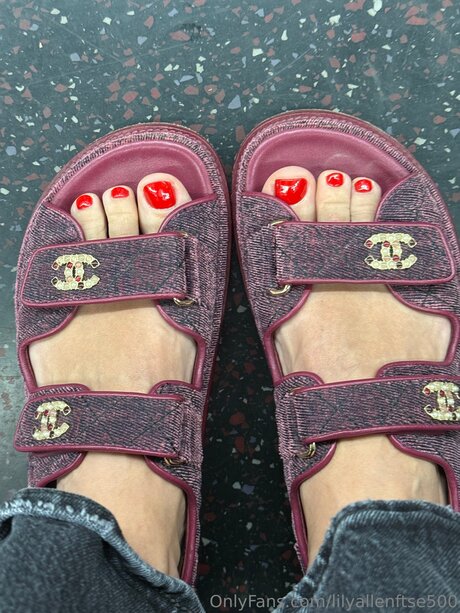 Lilyallenftse500 erotische pornostar fotos