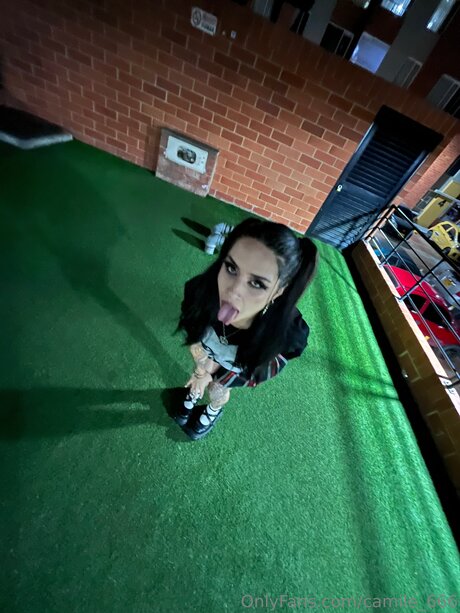 Camile 666 nacktheit hd bild