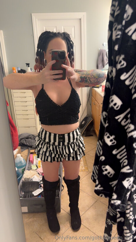 Gothicqueen 420 nacktheit pornographische galerien