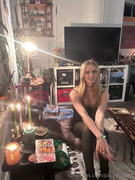 Paigewright hübsche schöne fotos