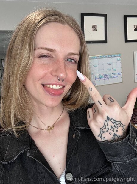 Paigewright xxx nackte bild