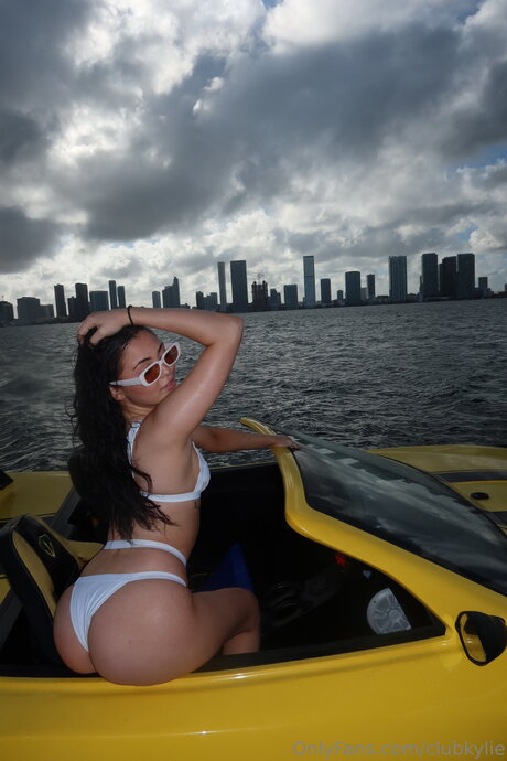 Clubkylie nacktheit heiße archiv