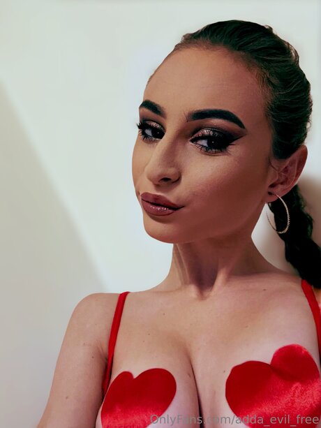 Adda Evil Free erotische nackt archiv