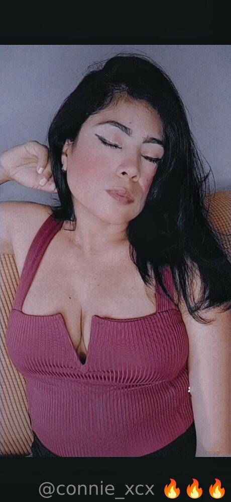 Connie Xcx erwachsene hübsche fotos