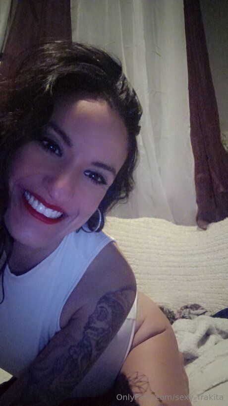 Sexy Frakita perfekte pornostar galerien