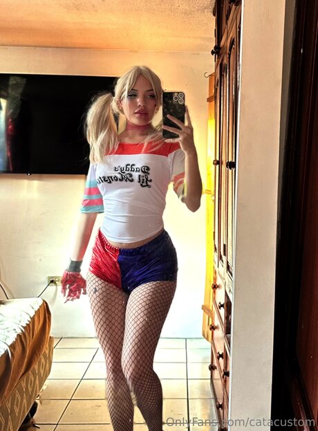 Catacustom xxx nackt bild