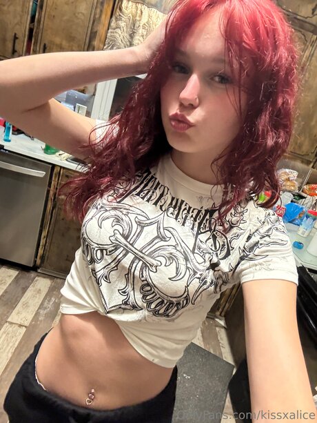 Kissxalice erwachsene perfekte foto