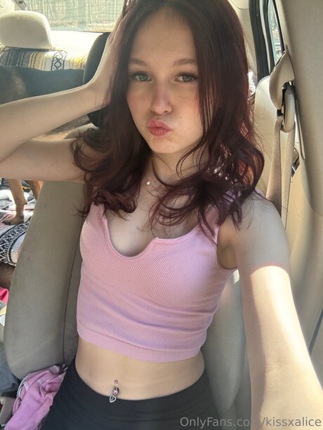 Kissxalice nacktheit heiße galerie