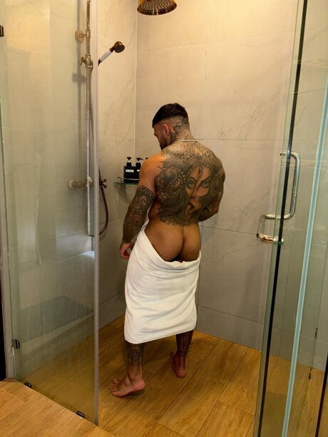 Gordon Sam nacktheit sexy archiv