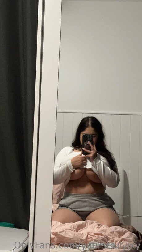 Bemyjxy nackt bilder