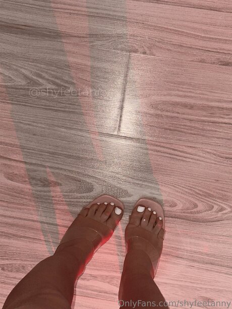 Shyfeetanny exklusive nacktheit bild