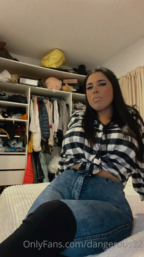 Dangerous22 kostenlose heiße foto