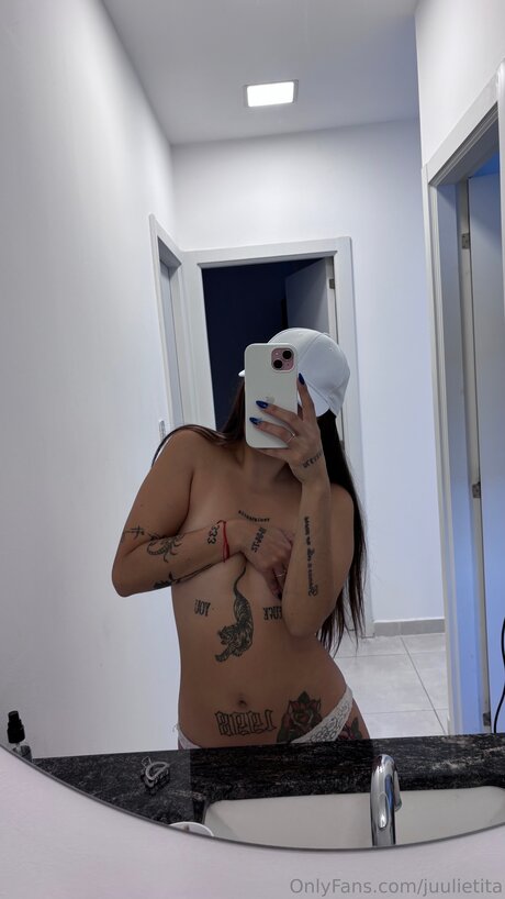 De Clairmont pornostar erwachsene bilder