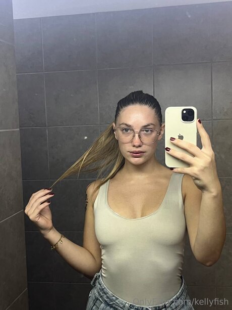 Kellyfish nacktheit schöne foto