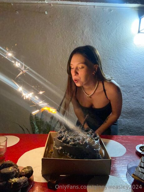 Dominga2024 kostenlose pornografische foto