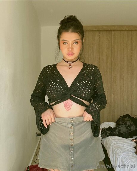 Alayaoficial nacktheit exklusive galerie