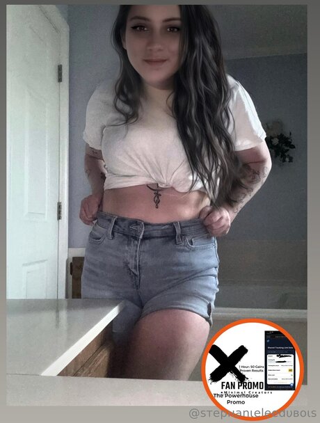 Stephanieleedubois nackt erwachsene galerie