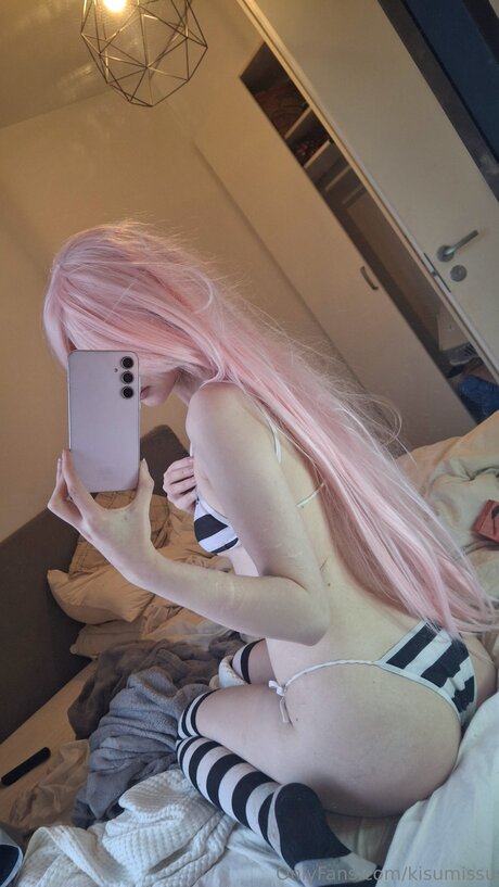 Kisumissu nackt kunst archiv