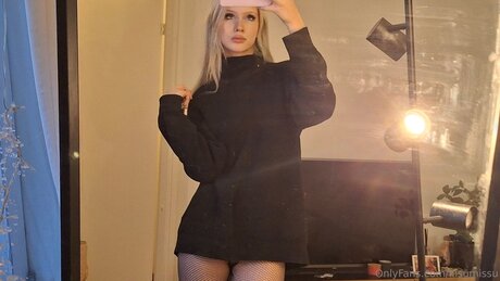 Kisumissu hübsche nackte fotos