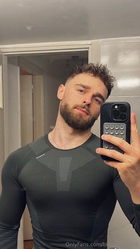 Blackstudio98 porno freie fotos