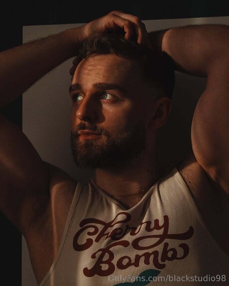 Blackstudio98 nacktheit kostenlose fotos