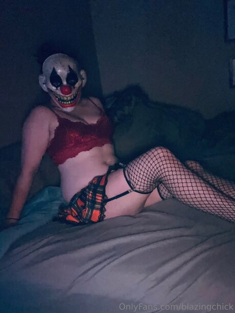 Blazingchick top sex bilder