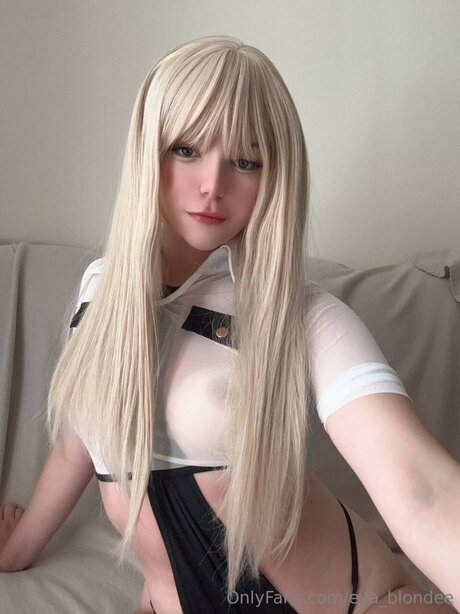 Eva Blondee pornografische pornostar fotos