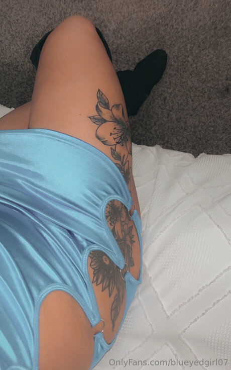 Blueyedgirl07 erotische exklusive bild